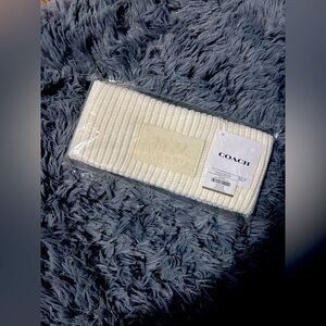 NWT COACH WINTER HEAD BAND